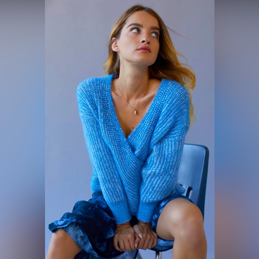 Blue Reversible Fuzzy Soft Knit Wrap Sweater Women’s Oversized Large